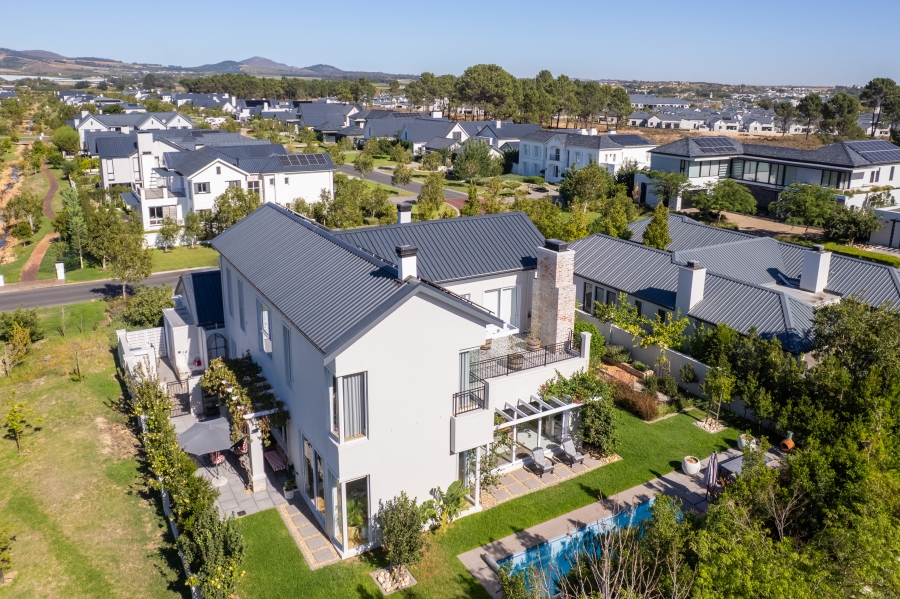 4 Bedroom Property for Sale in Val De Vie Estate Western Cape